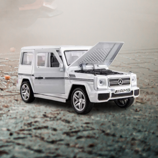 Mercedes Benz G-Class Metal Model Diecast Car - White Scale 1:24