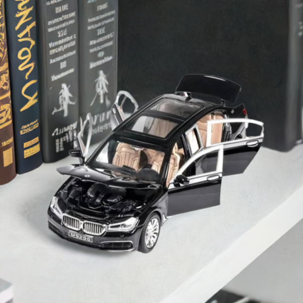 BMW Limousine Metal Diecast Model Car - Scale 1:24 Black - Image 1